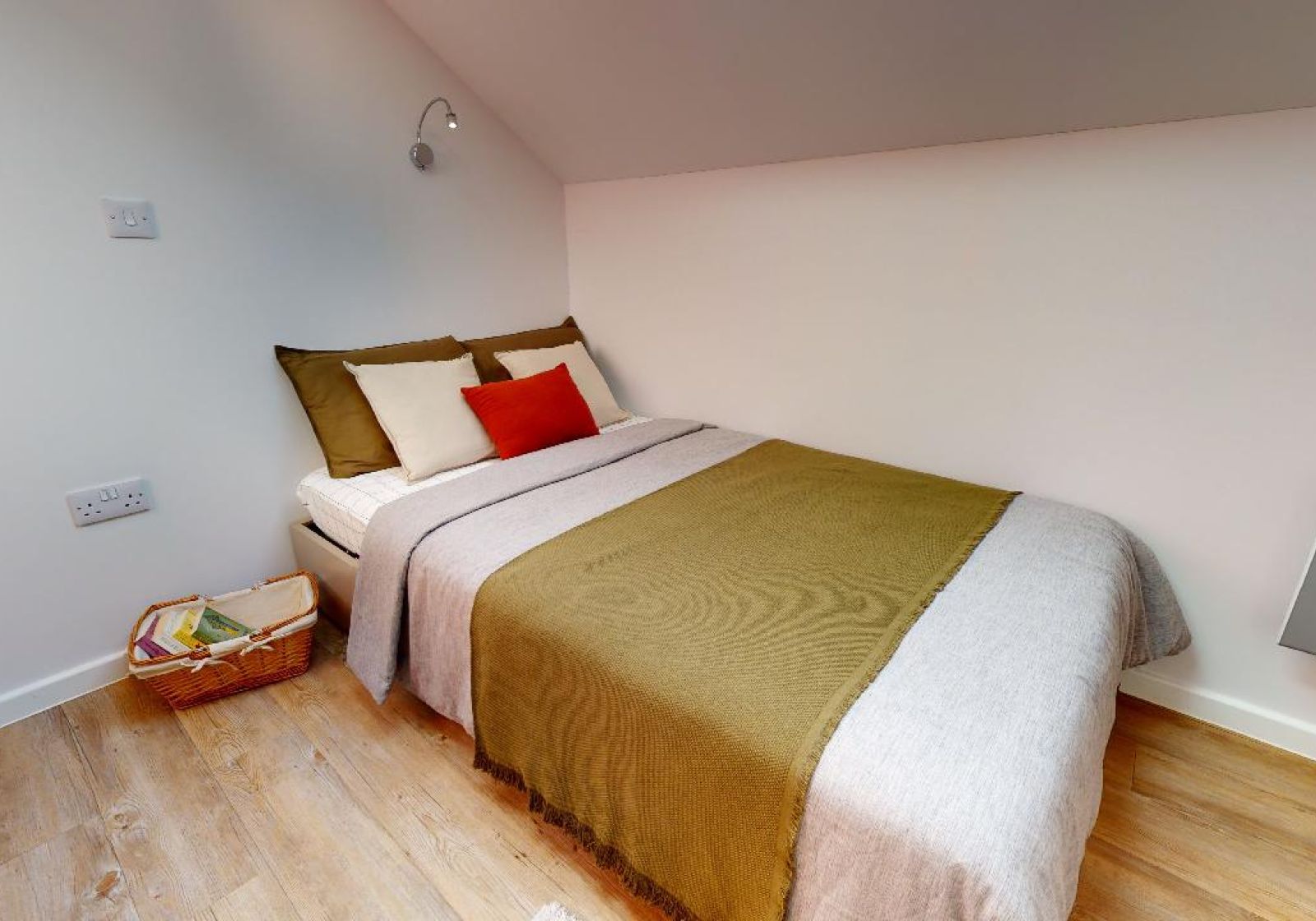 Bronze 2 Bed Apartment - iQ Brighton - Gallery - 1