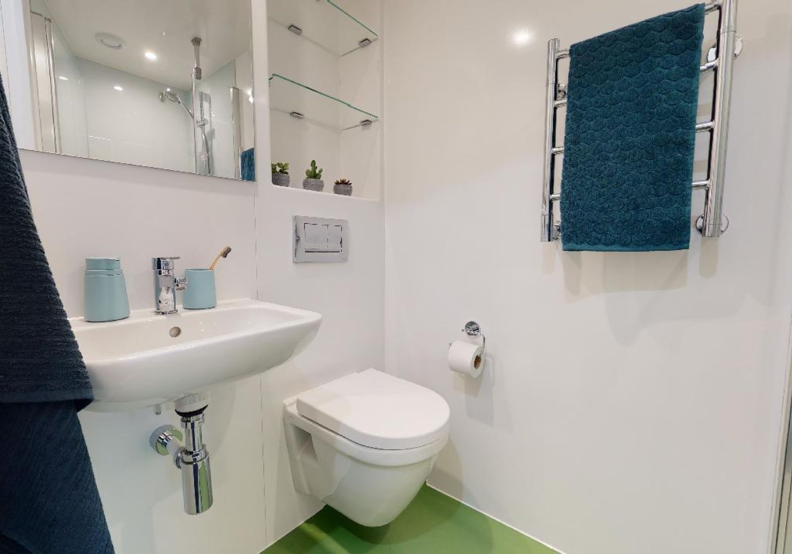 Bronze Studio - iQ Brighton - Gallery - 2