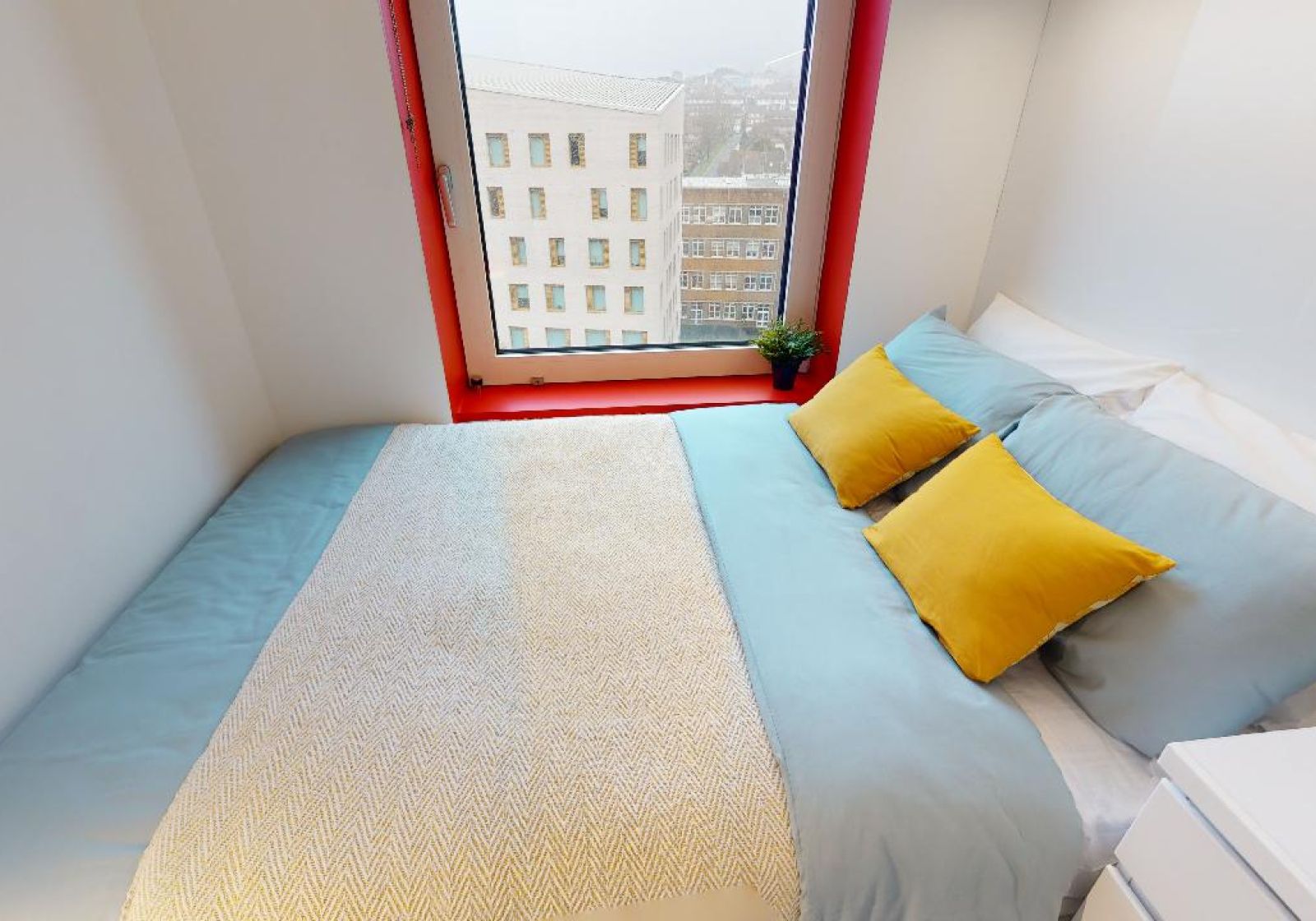  Gold En-Suite Plus  -  iQ Brighton  - Gallery -  1