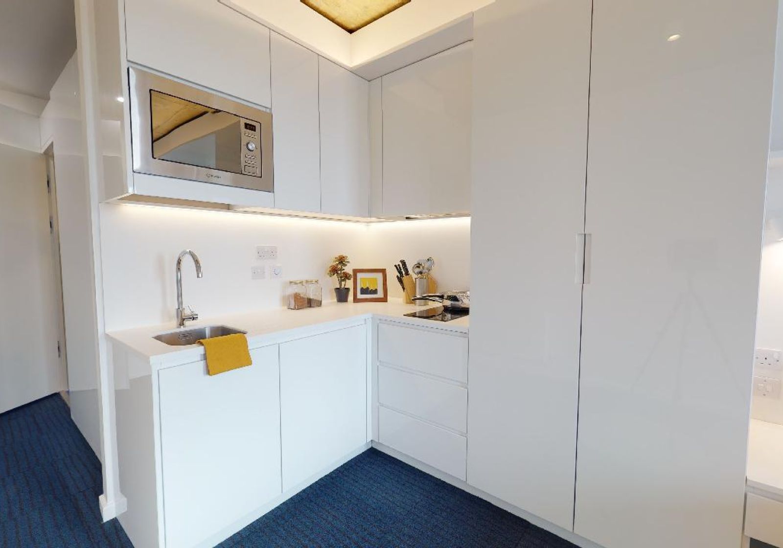  Gold Studio Plus  -  iQ Brighton  - Gallery -  6