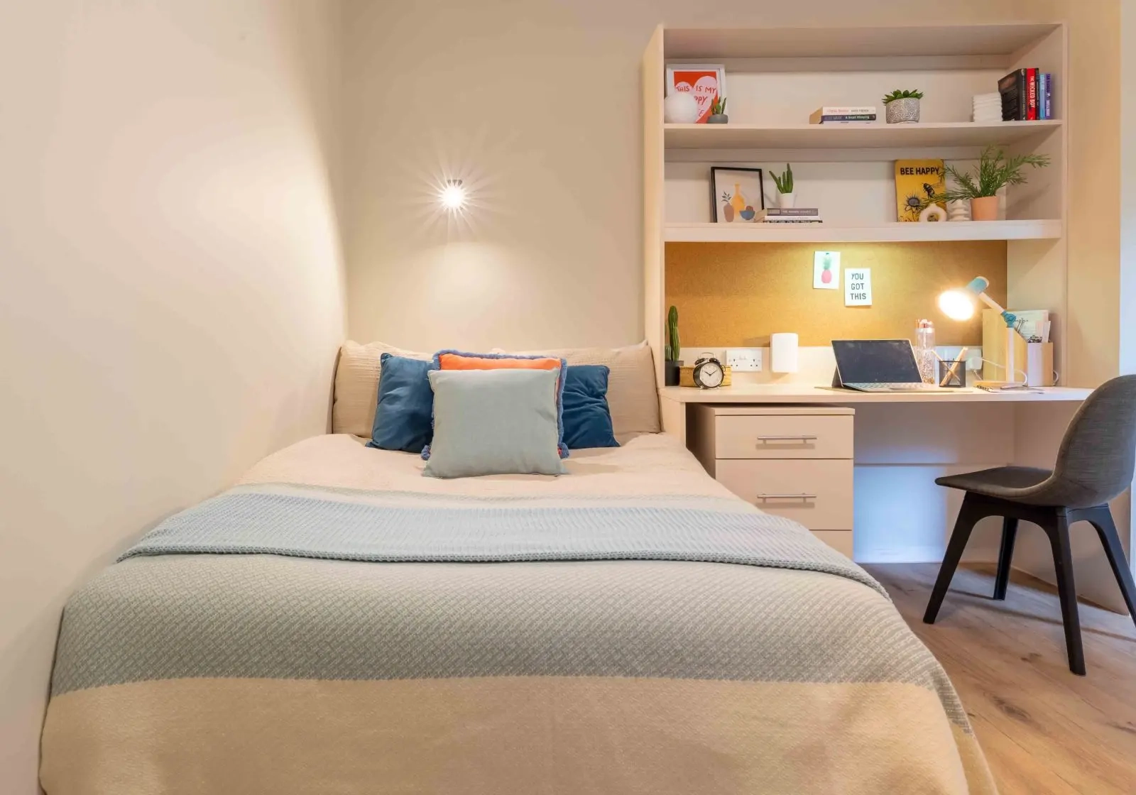 Platinum En-Suite - iQ The Pad - Gallery - 1