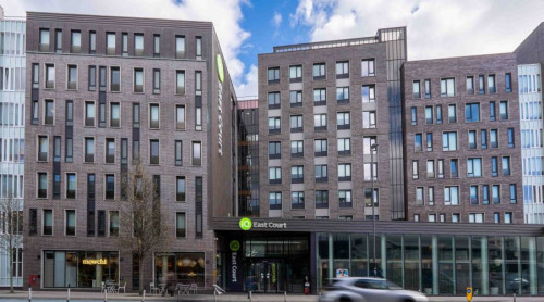 iQ East Court