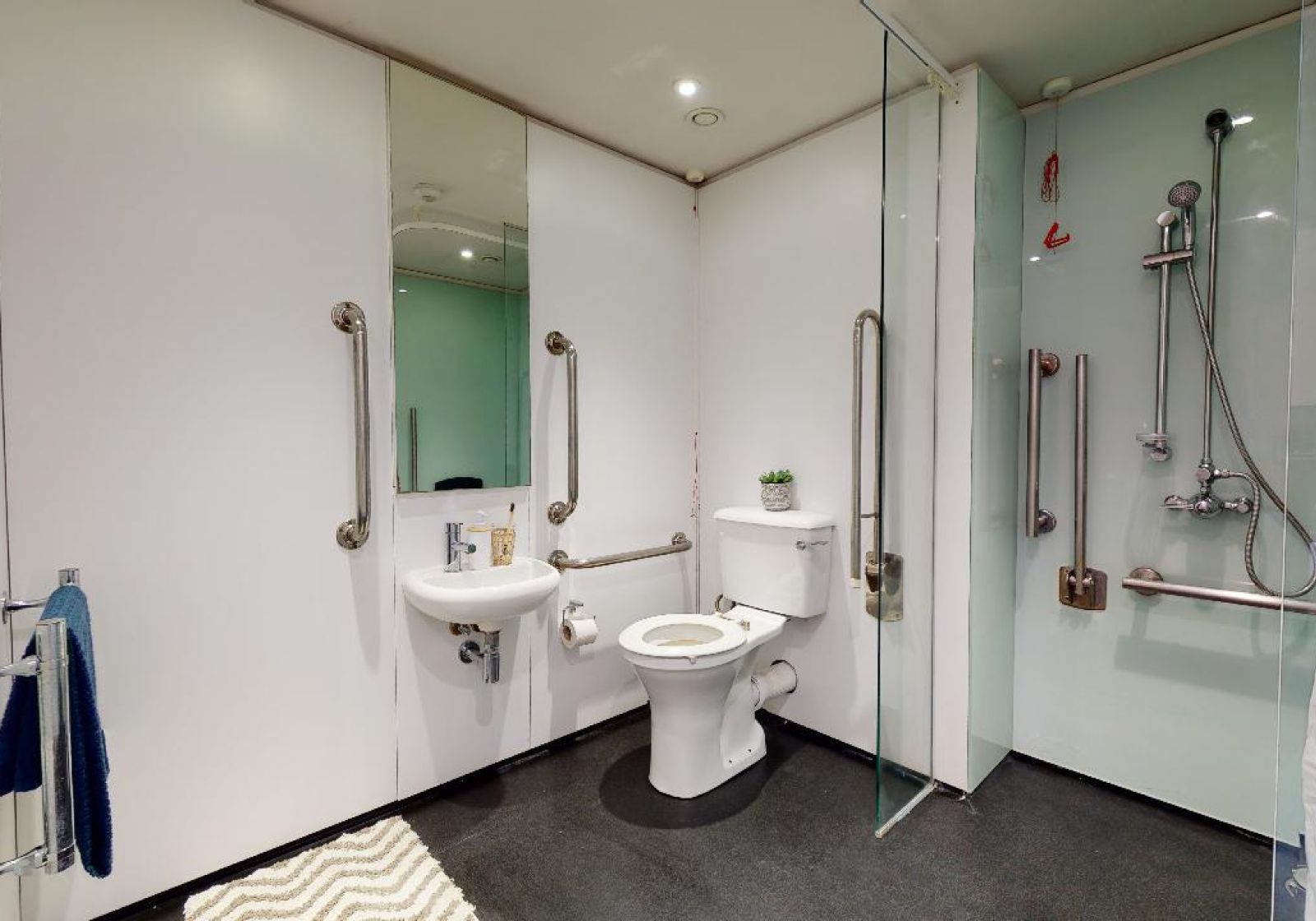  Platinum Studio Plus  -  iQ East Court  - Gallery -  7