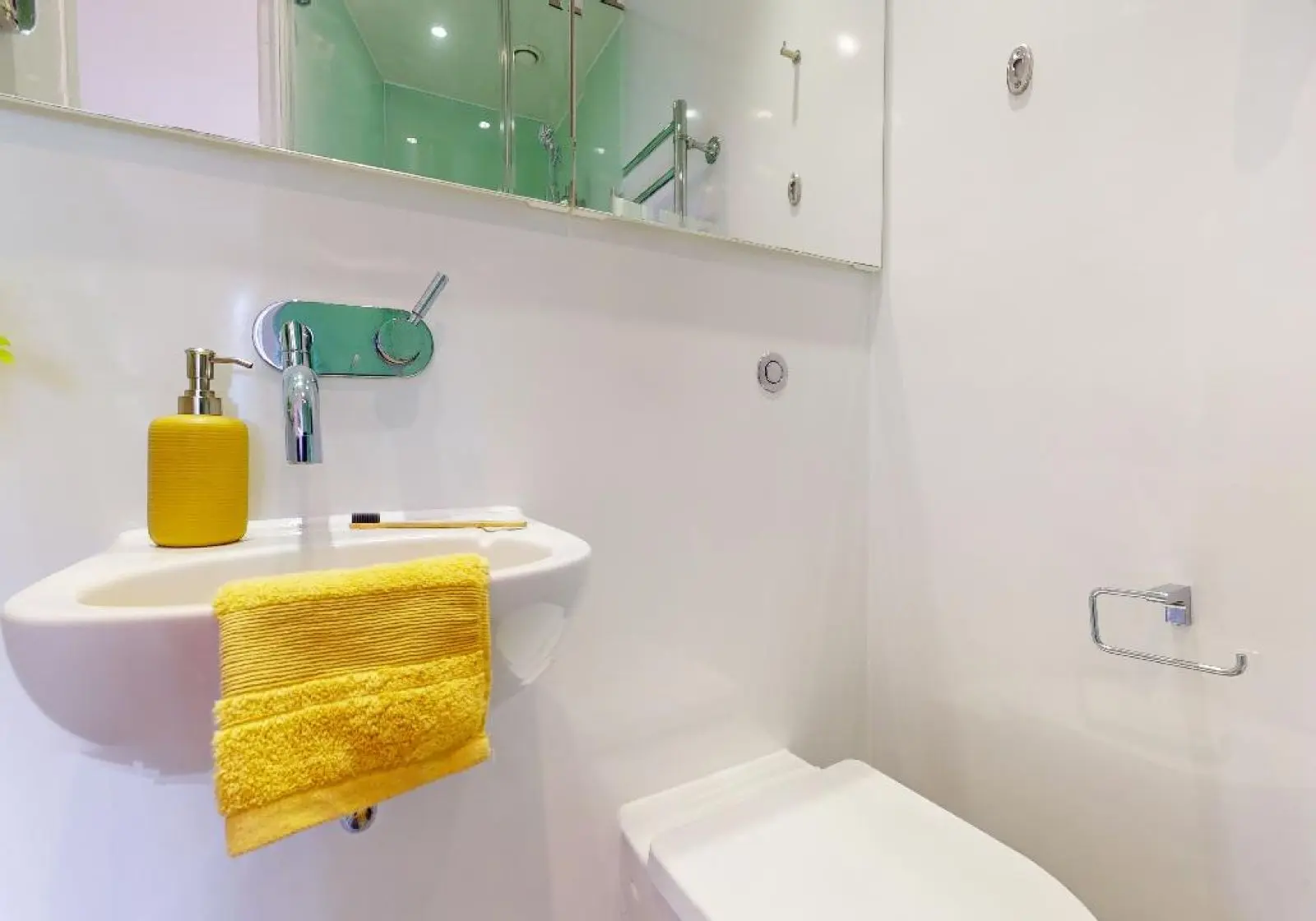  Silver Studio Plus  -  iQ East Court  - Gallery -  1