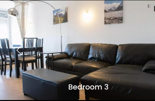 Spacious double bedroom in trendy Alvalade - Gallery - 19