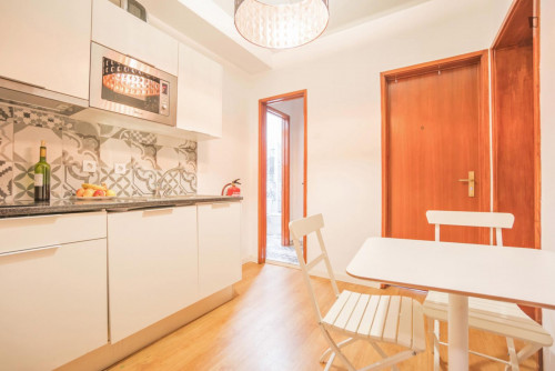 Clean Twin bedroom in hostel in Baixa - Gallery - 8