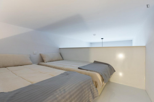 Stylish Room, for 1 or 2 people, in Paranhos, close to universities
