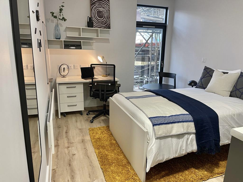 Penthouse Studio (Inland View) - 11