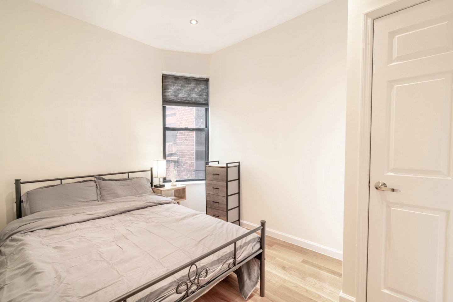 Medium Room W/ AC (802) - Stunning Bright Complex w/ Terrace + Coworking - Gallery - 3
