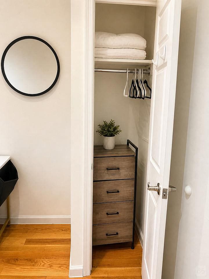 Medium Room W/ AC (802) - 12