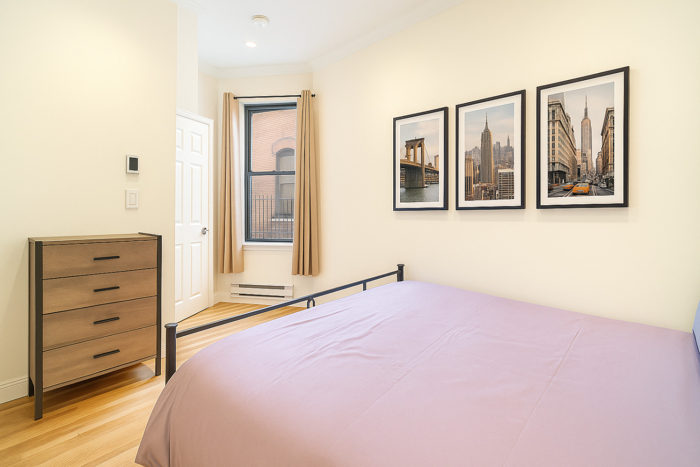 Medium Room (803) - Stunning Bright Complex w/ Terrace + Coworking - Gallery - 3
