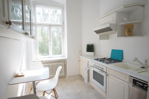 Welcoming spacious room in 3-bedroom flat near U Heinrich-Heine-Strasse metro - Gallery - 15