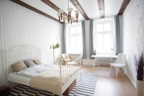 Welcoming spacious room in 3-bedroom flat near U Heinrich-Heine-Strasse metro - Gallery - 16