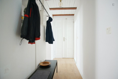 Welcoming spacious room in 3-bedroom flat near U Heinrich-Heine-Strasse metro - Gallery - 5