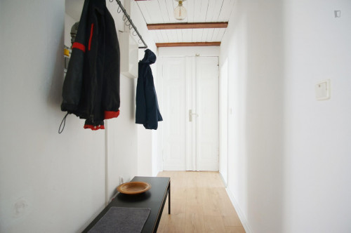 Welcoming spacious room in 3-bedroom flat near U Heinrich-Heine-Strasse metro - Gallery - 7