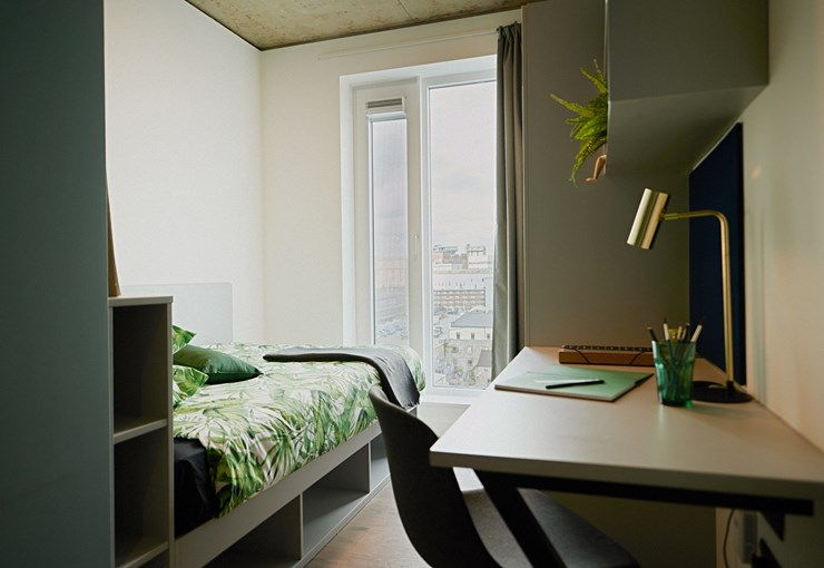 Silver En-Suite - 2