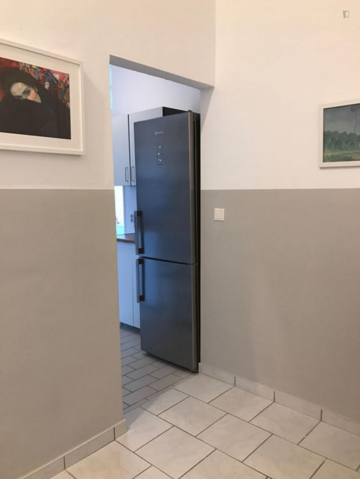 Single bed in a triple bedroom in Schöneberg