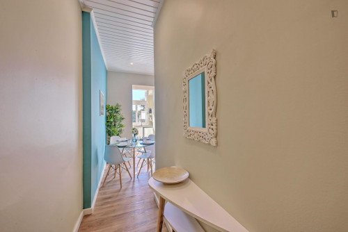 Bright 2-bedroom apartment with a sunny terrace, in Penha de França