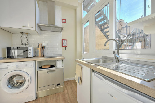 Bright 2-bedroom apartment with a sunny terrace, in Penha de França - Gallery - 13