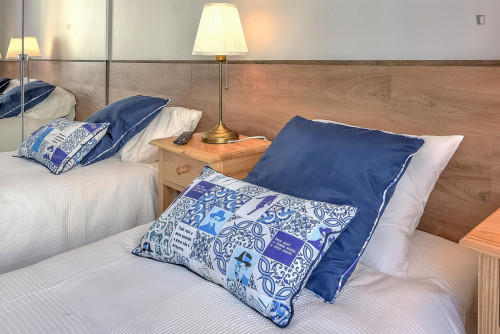 Bright 2-bedroom apartment with a sunny terrace, in Penha de França - Gallery - 7