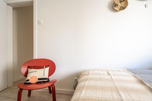 Very cool 2-bedroom apartment in Anjos