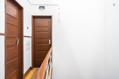 Modern 2-bedroom apartment in Campo de Ourique