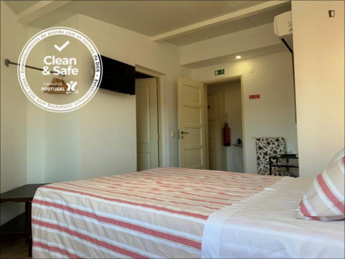 Double bedroom, with private bathroom, in a 2-bedroom apartment