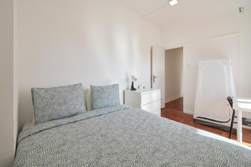 Brilliant double bedroom close to Instituto Superior Técnico - Gallery - 5