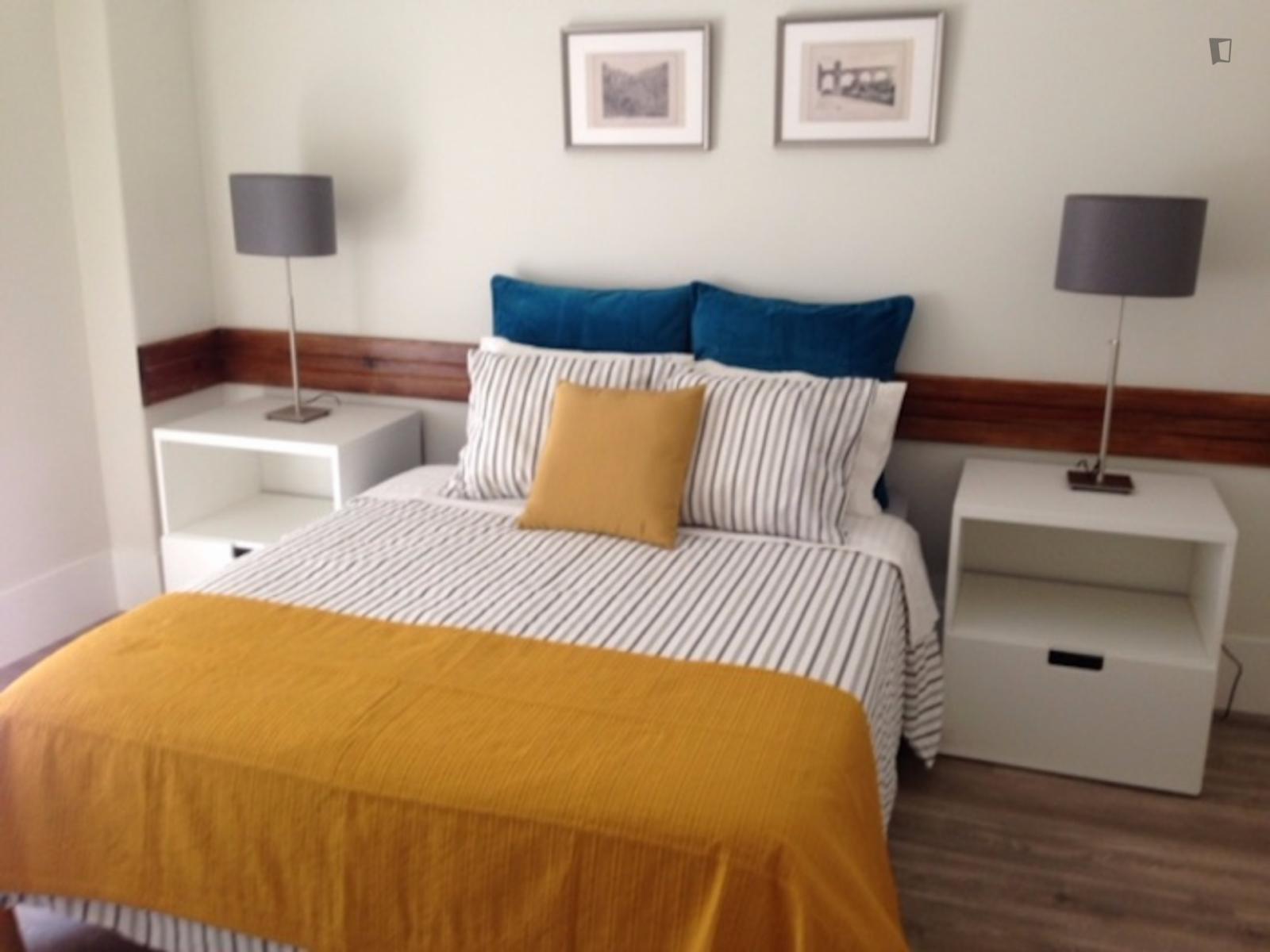 Splendid 1-Bedroom Apartment Next To Alvalade Metro Station - 1