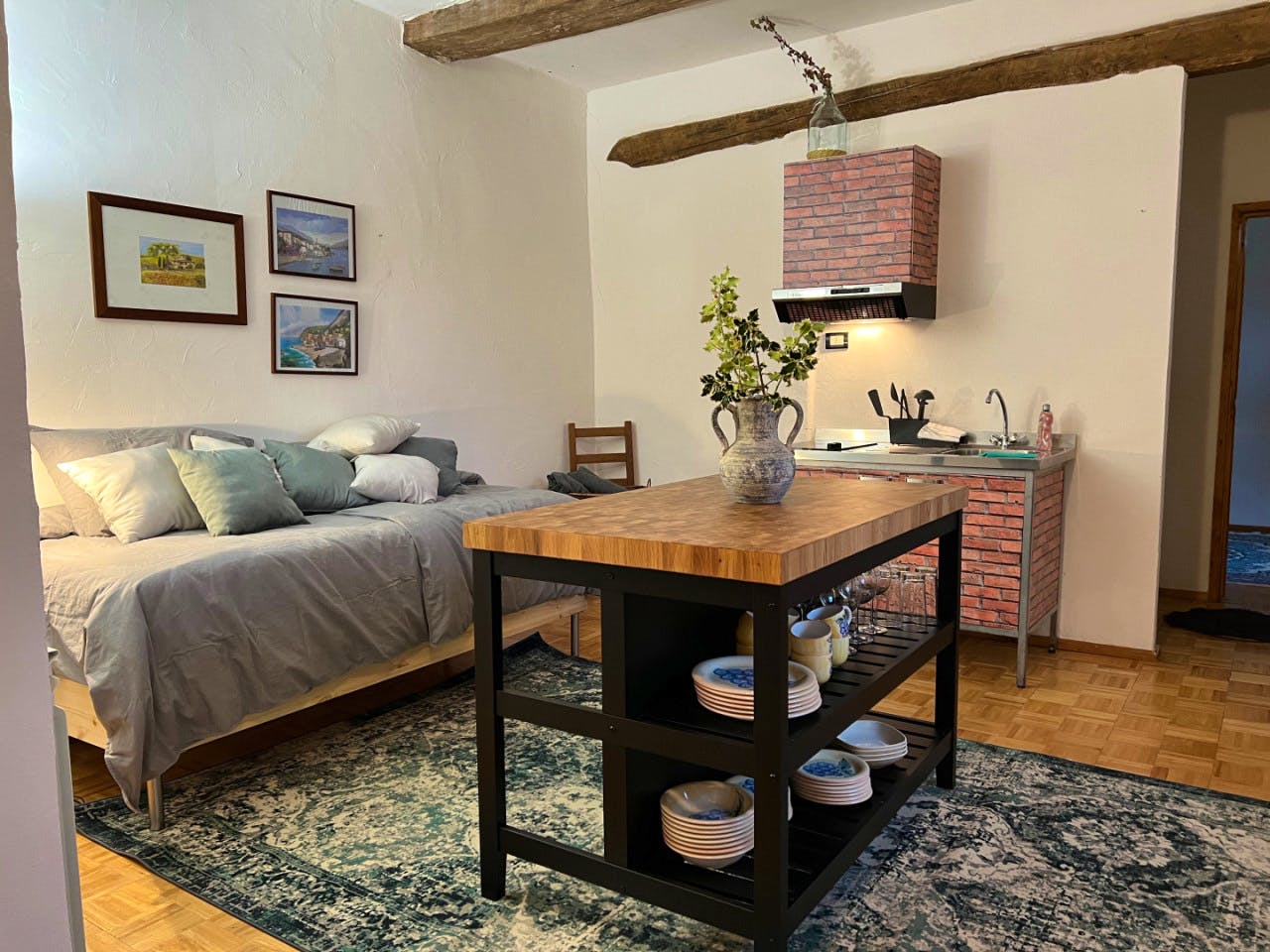 Large Apartment - 1
