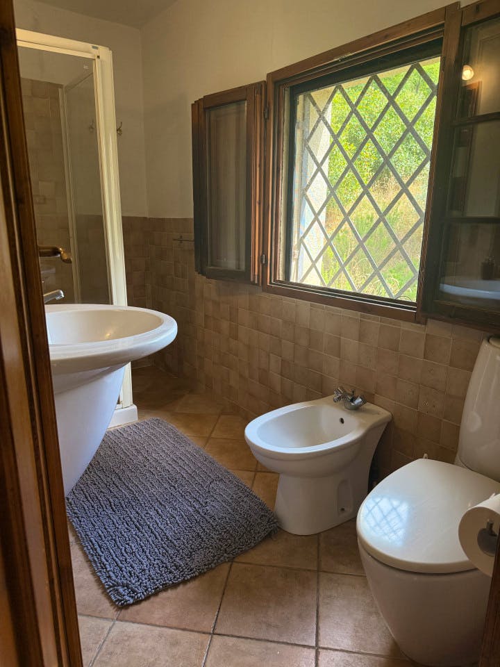 Large Apartment - 18