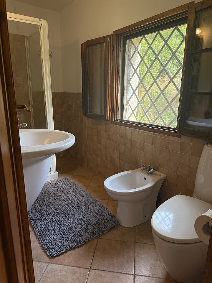 Large Apartment - 75