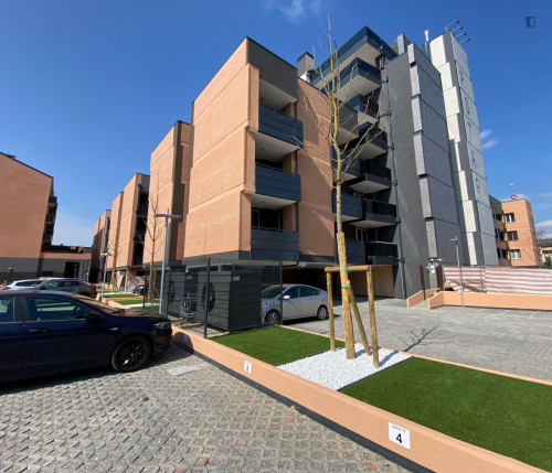 Sublime 2-bedroom apartment in Bolognina