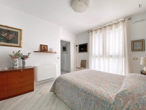 Sublime 2-bedroom apartment in Bolognina