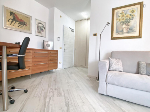 Sublime 2-bedroom apartment in Bolognina - Gallery - 21