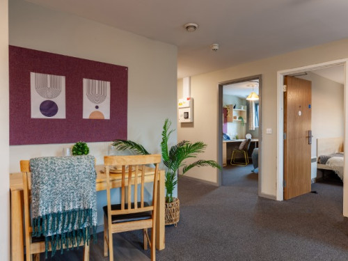Crown House - Gallery - 22