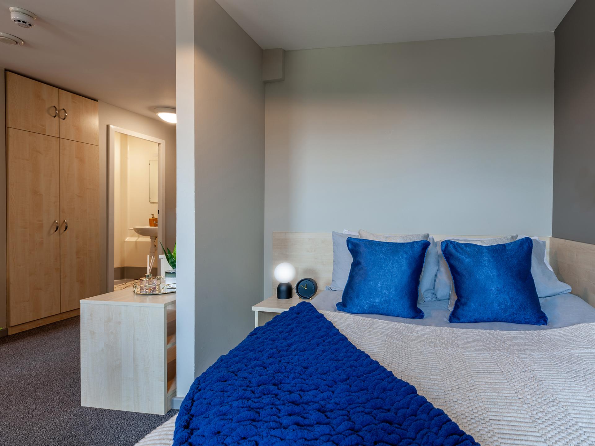  Classic Studio  -  Crown House  - Gallery -  24