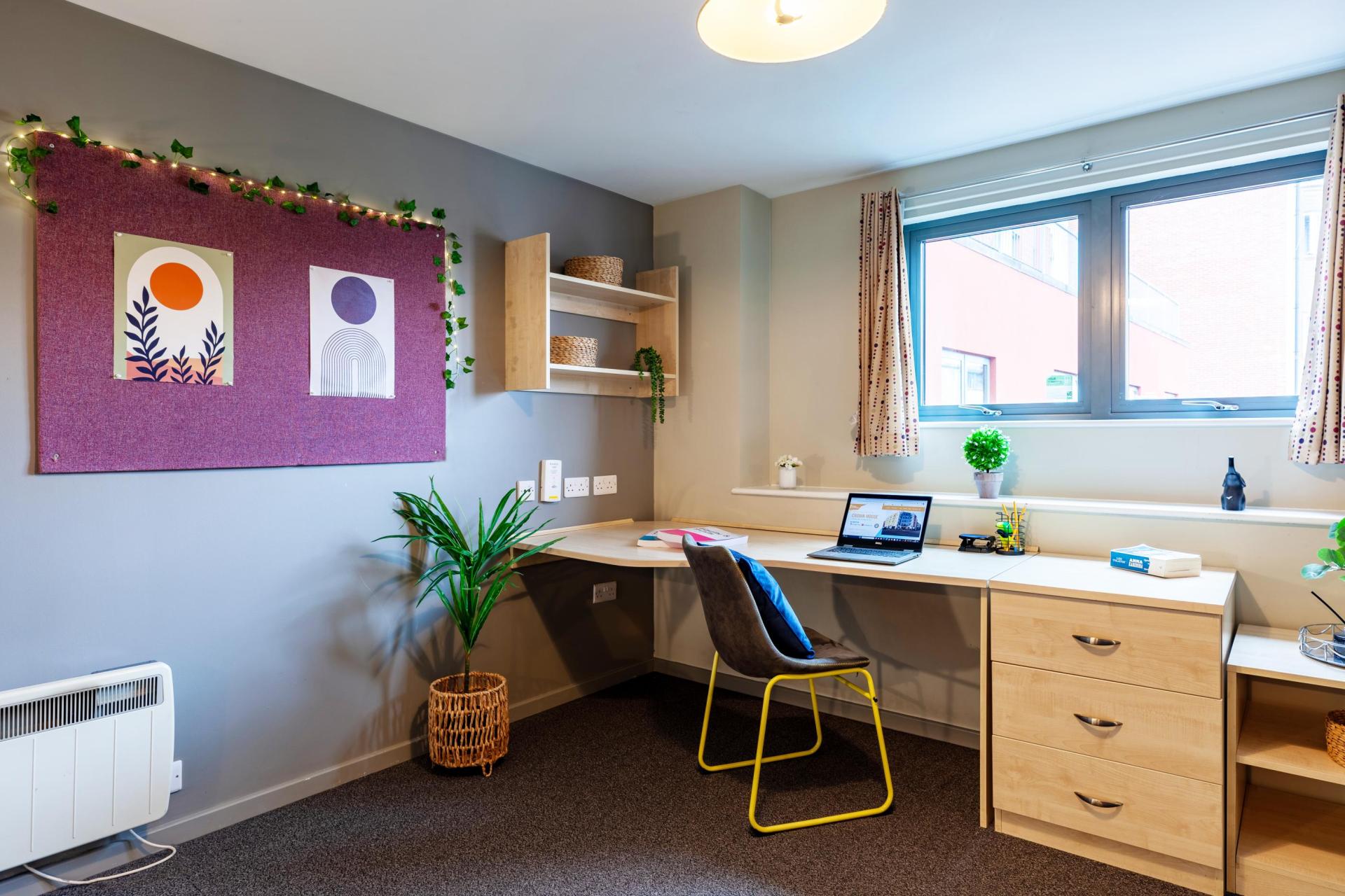  Classic En-Suite Plus  -  Crown House  - Gallery -  2