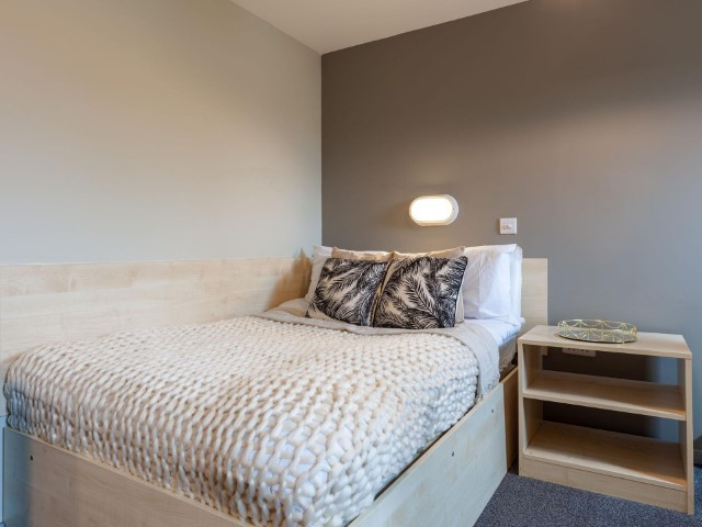 Classic En-Suite Plus - 8