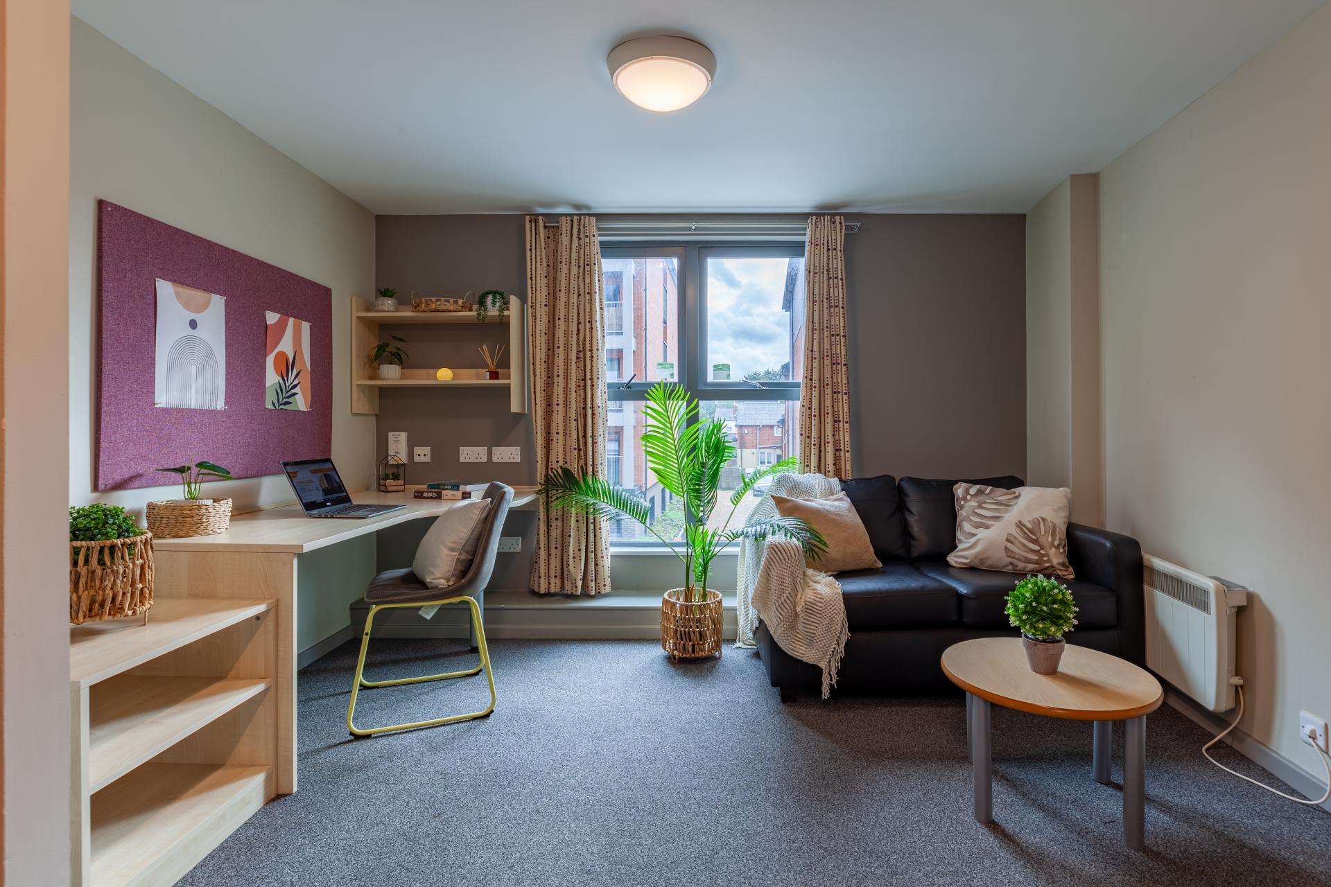 One Bed Flat - Crown House - Gallery - 7