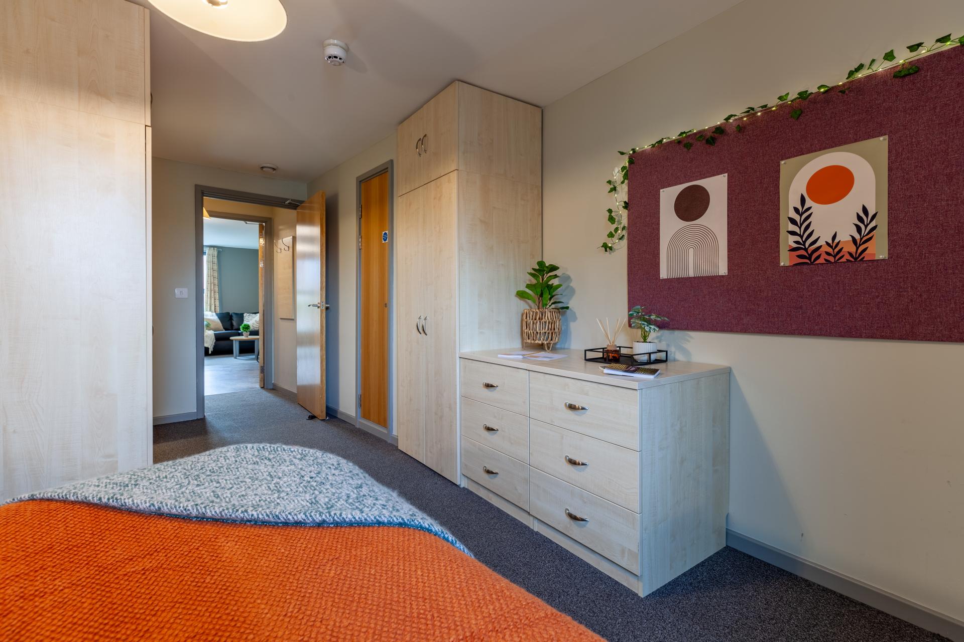 One Bed Flat - Crown House - Gallery - 12