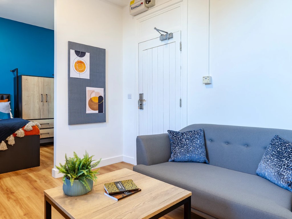  Classic 1 Bed  -  The Priory  - Gallery -  16
