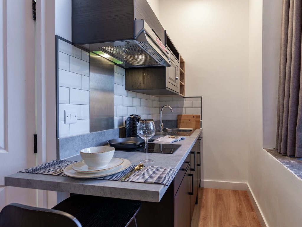 Classic 1 Bed  -  The Priory  - Gallery -  18
