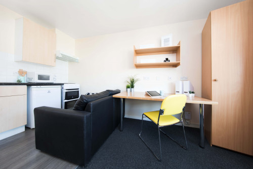 Devonshire Courtyard - Gallery - 23