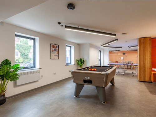 Devonshire Courtyard - Gallery - 9