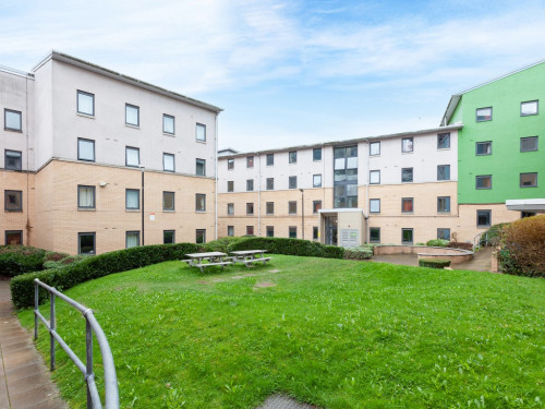 Devonshire Courtyard