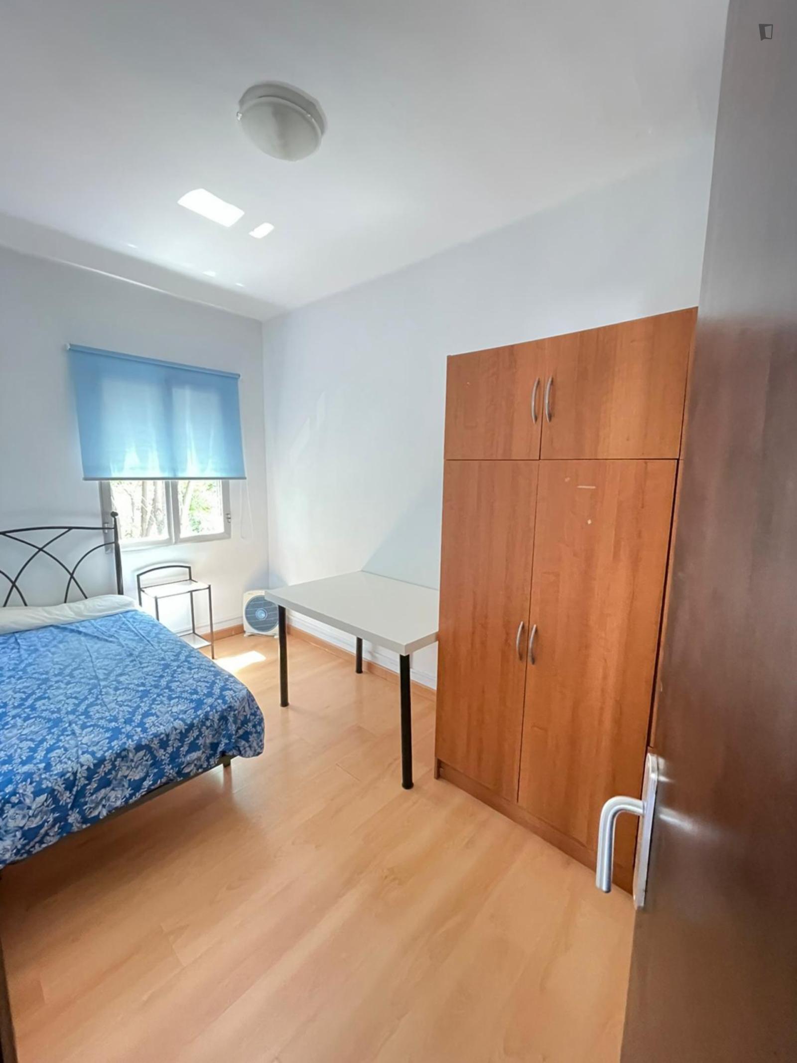 Very Cool Single Bedroom In Well-Linked Los Remedios - Very cool single bedroom in well-linked Los Remedios - Gallery - 1