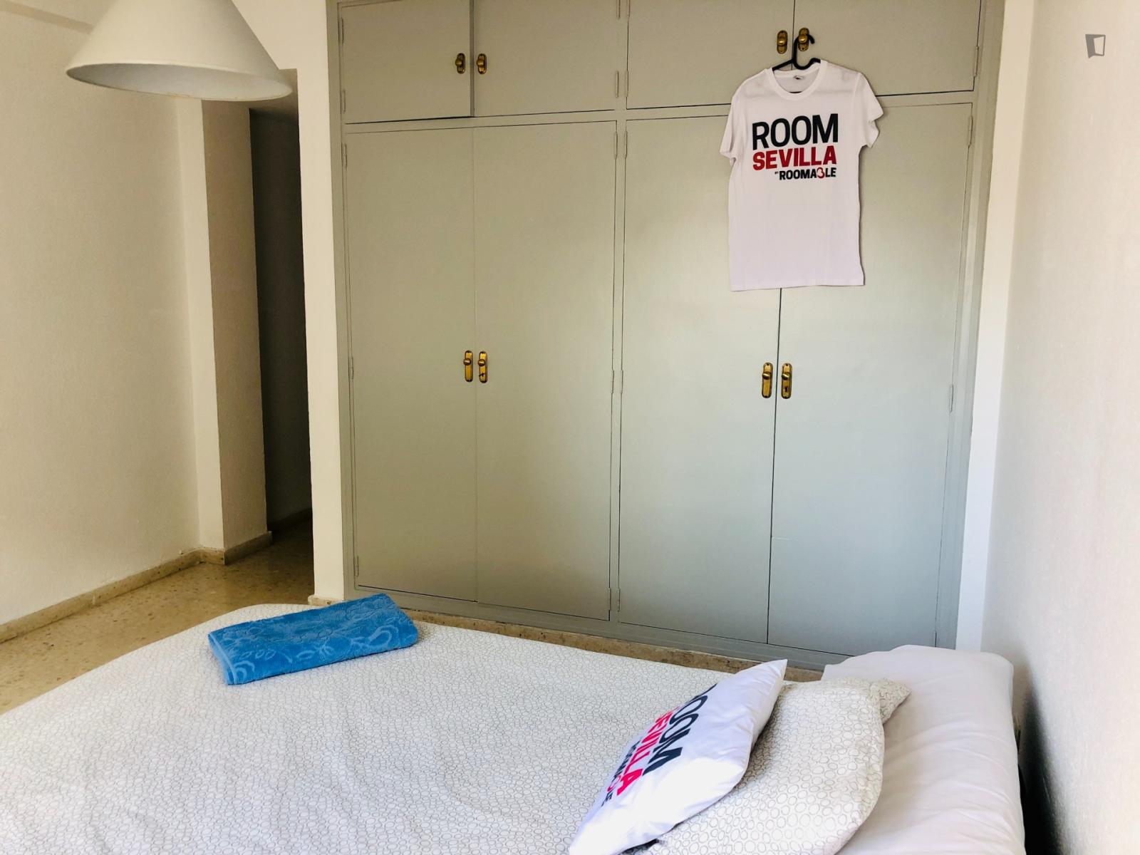 Appealing Double Ensuite Bedroom In Los Remedios - 1