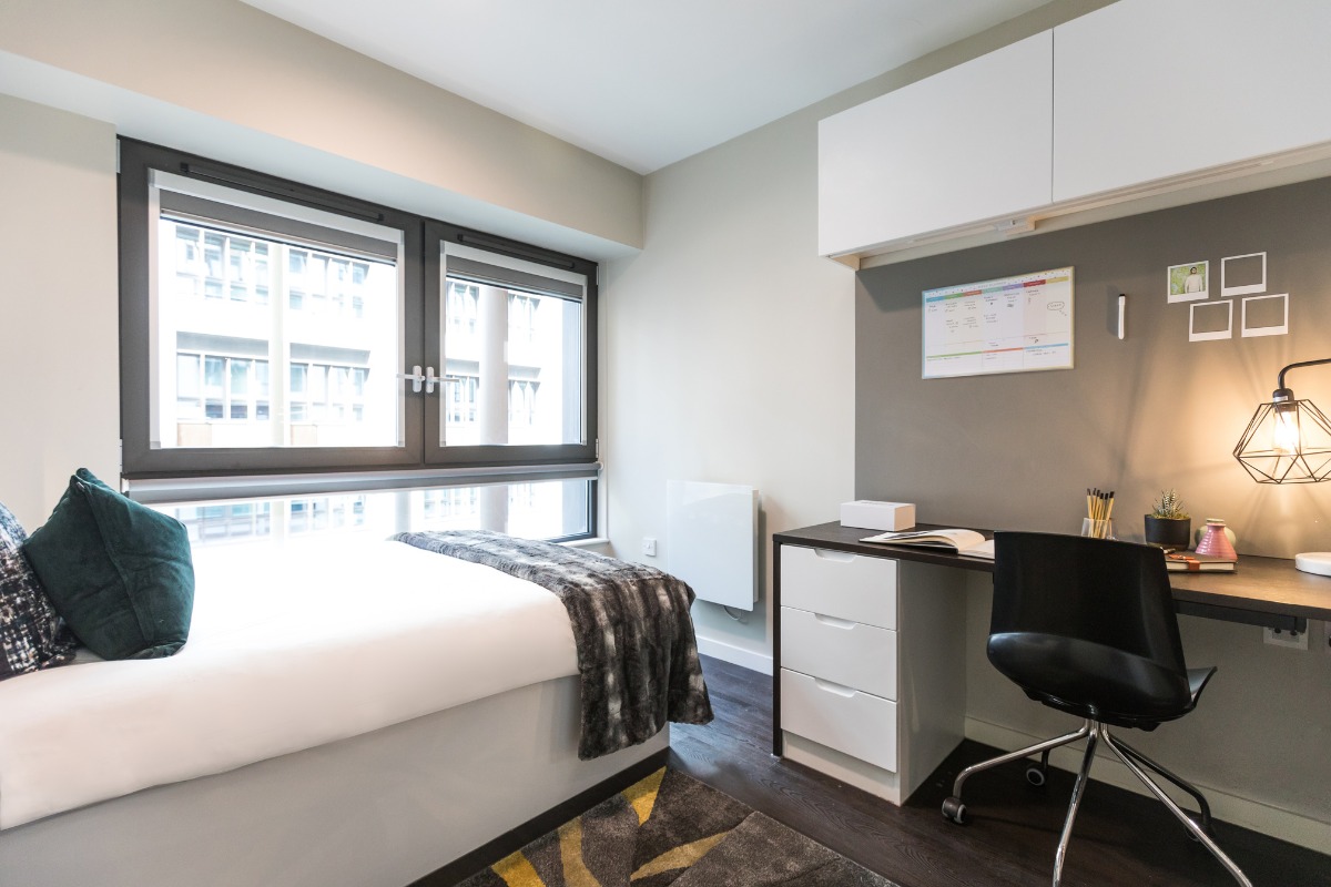  Silver Studio - Standard View | Lower Level  -  Old Street Residence - Flexible Tenancies  - Gallery -  1