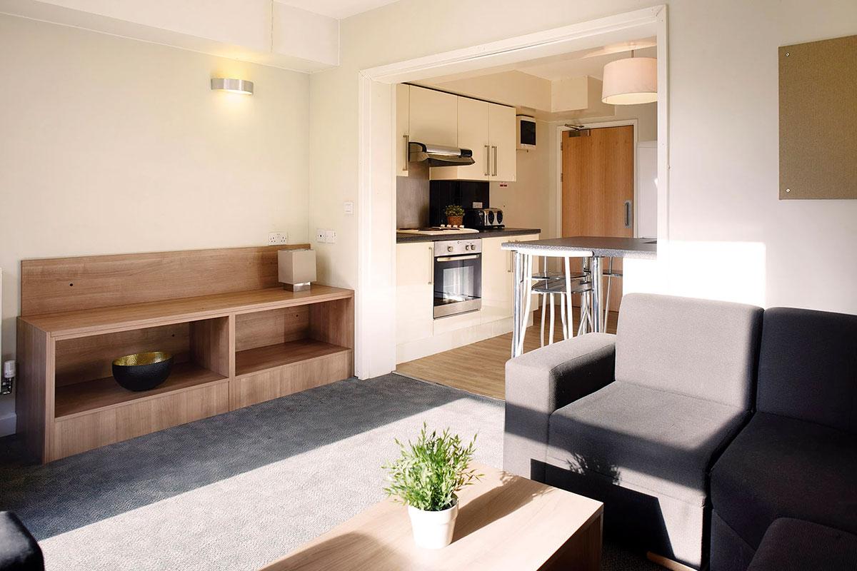  Silver Ensuite Mid Level  -  Highbury Residence - Flexible Tenancies  - Gallery -  3